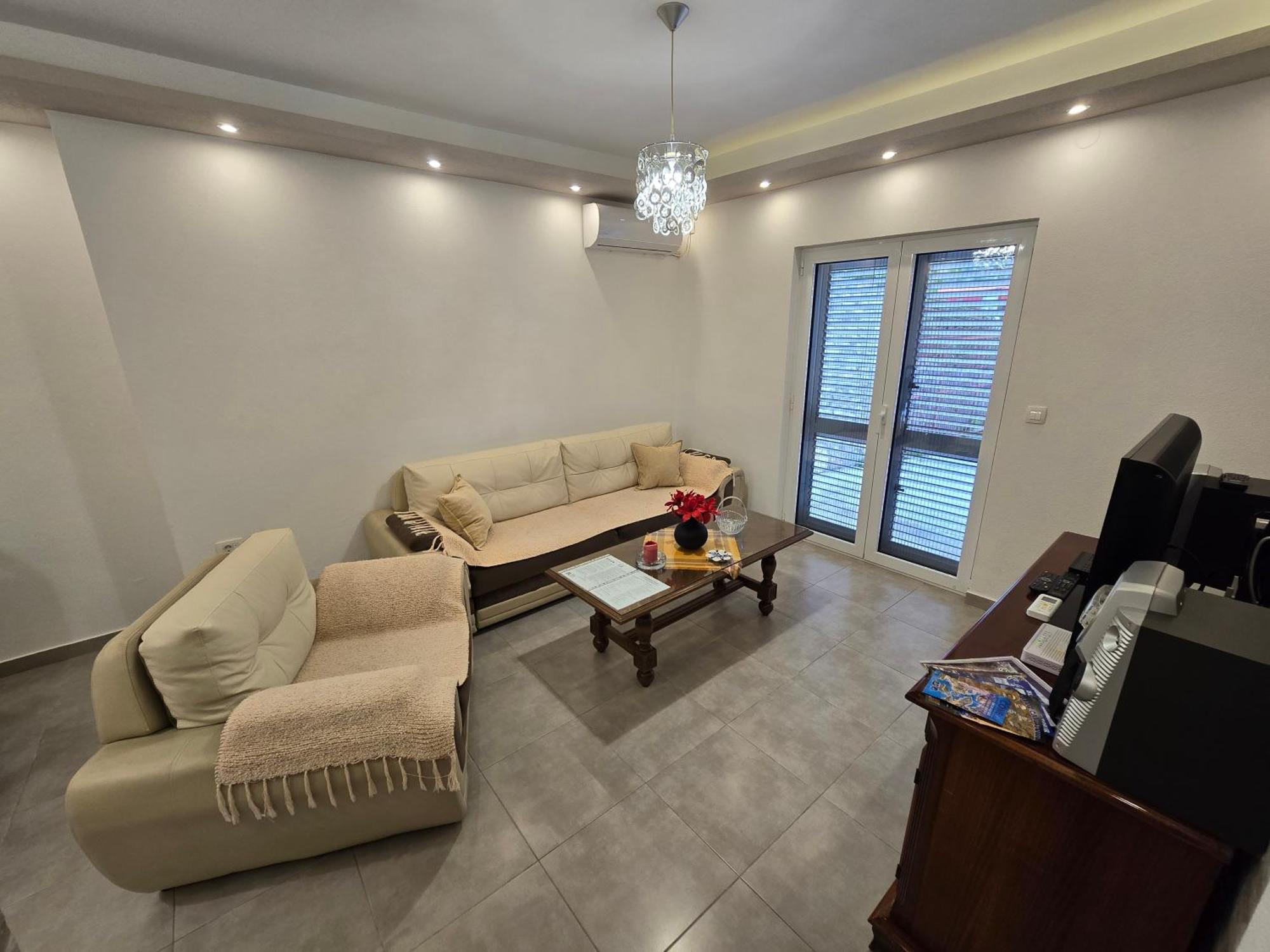 Apartment Angel Kotor Bagian luar foto